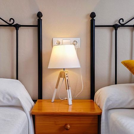 Hostal Dinamarca San Antonio  Kültér fotó