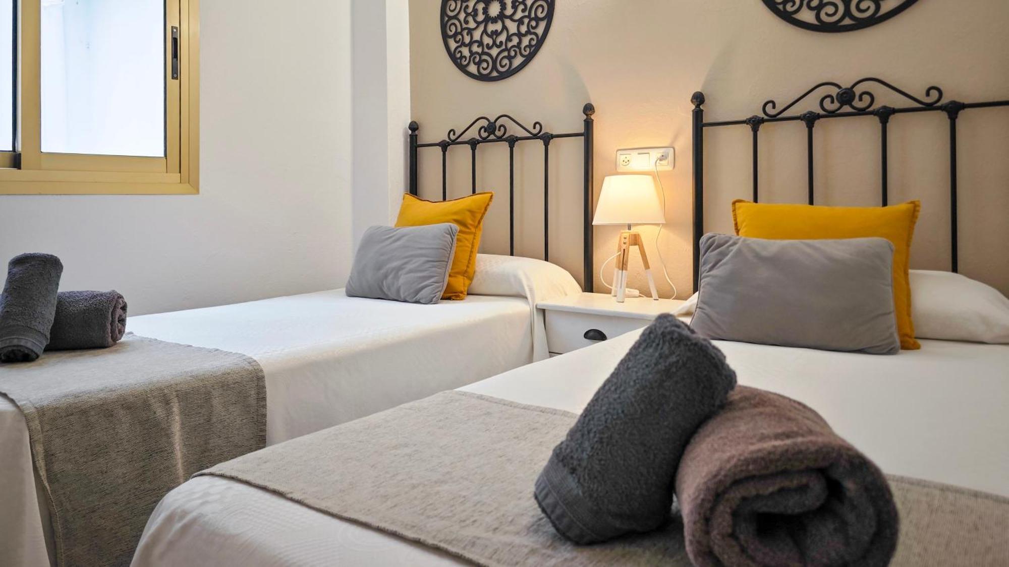Hostal Dinamarca San Antonio  Kültér fotó