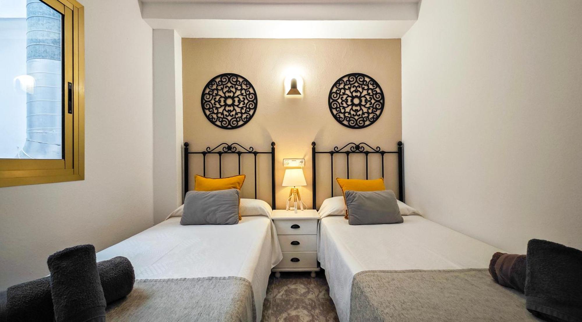 Hostal Dinamarca San Antonio  Kültér fotó