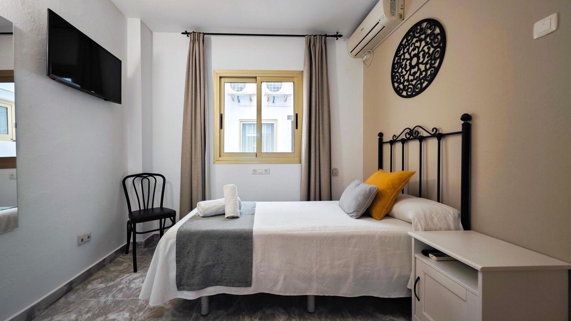 Hostal Dinamarca San Antonio  Kültér fotó